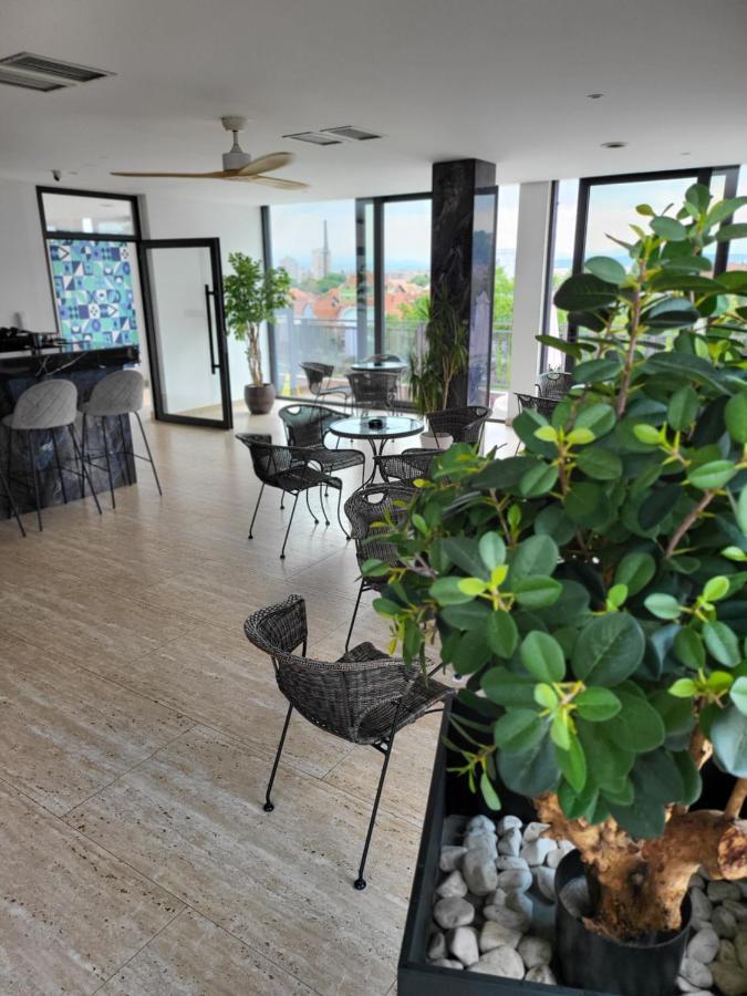 Sky apartmani&spa Leskovac  Exteriör bild