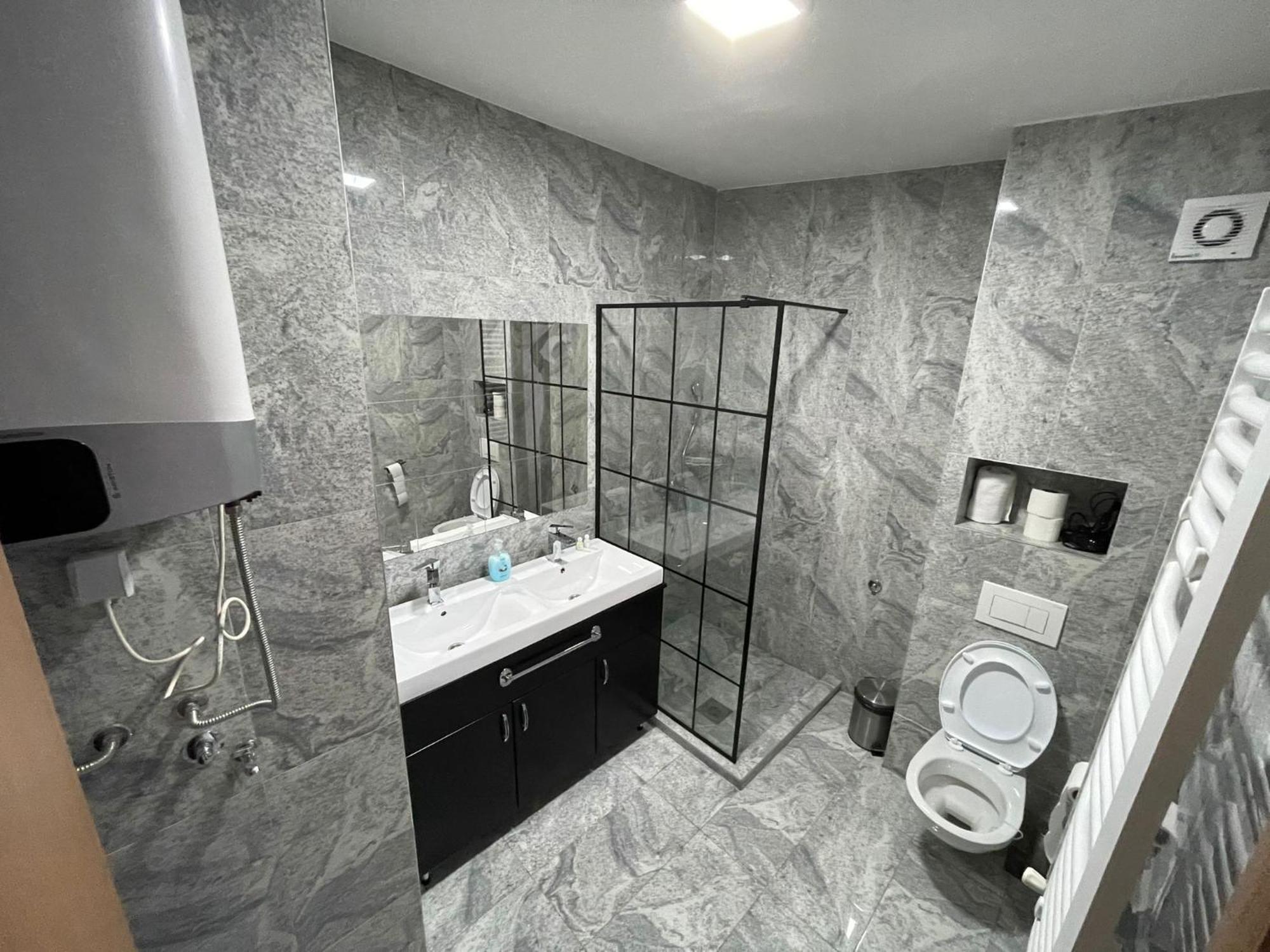 Sky apartmani&spa Leskovac  Rum bild