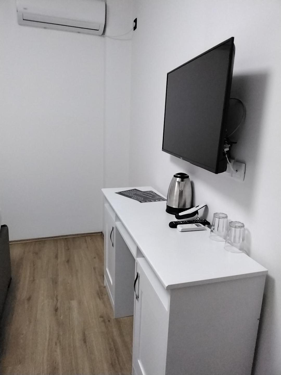 Sky apartmani&spa Leskovac  Rum bild